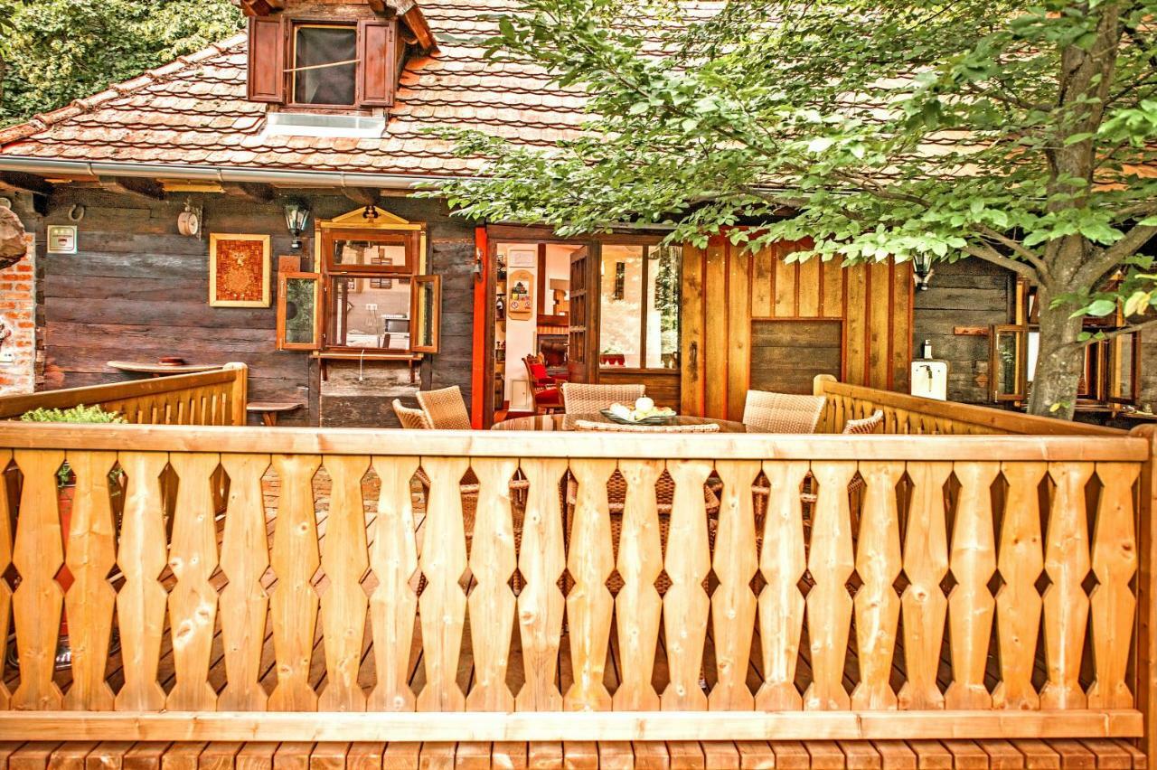 Country House With A Pool In Medvednica Nature Park Zágráb Kültér fotó